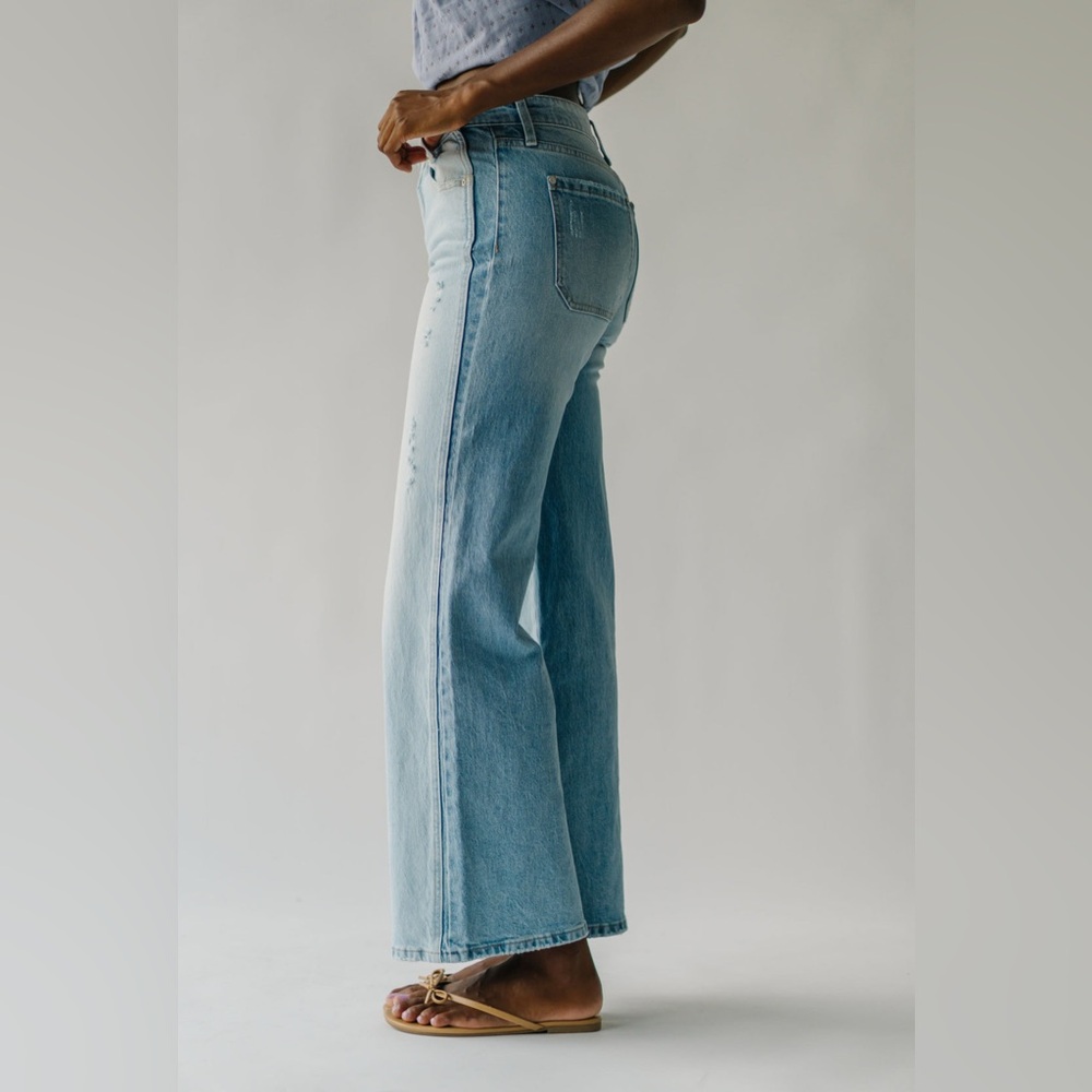 Piper & Scoot The Hoppel Wide Leg Flare Jean in Medium Blue